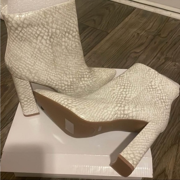 White Booties - Size 10 - Picture 2 of 4